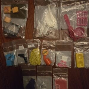 Barbie Lot Of 30 Items.